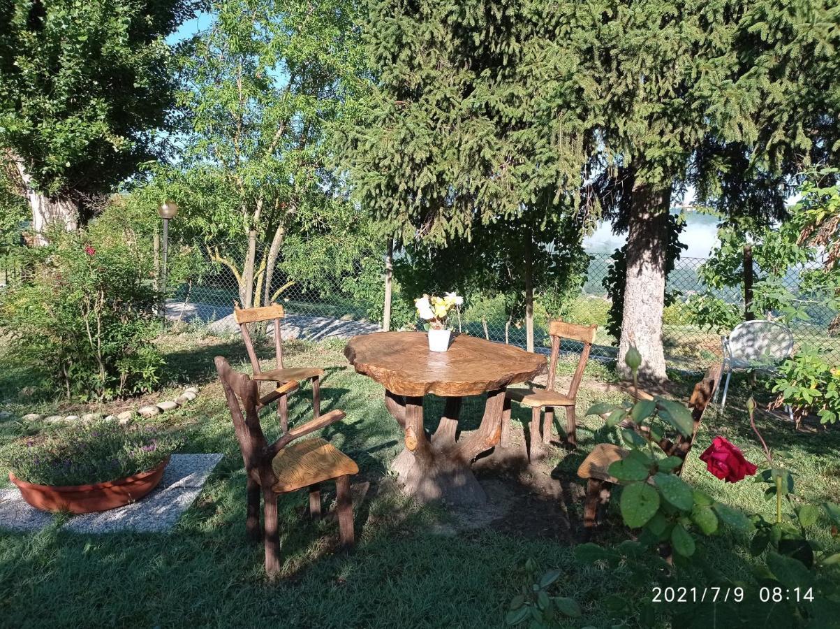 Maison d'hôtes La Casa Dei Masue' à Alba  Extérieur photo